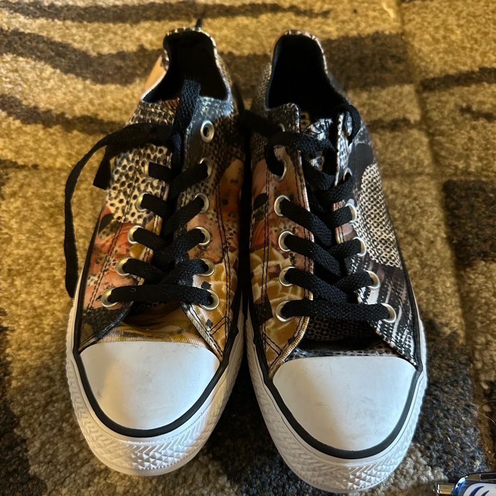Multicolored Converse All Stars Women’s size 7